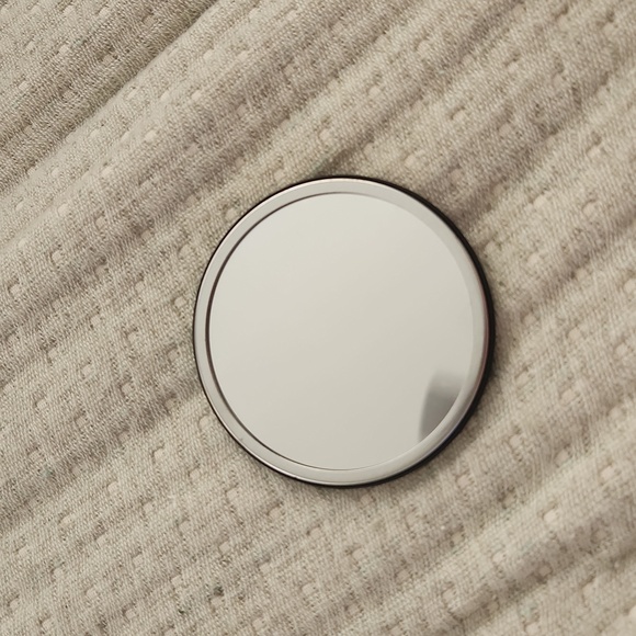 Chanel Mirror - Picture 2 of 2